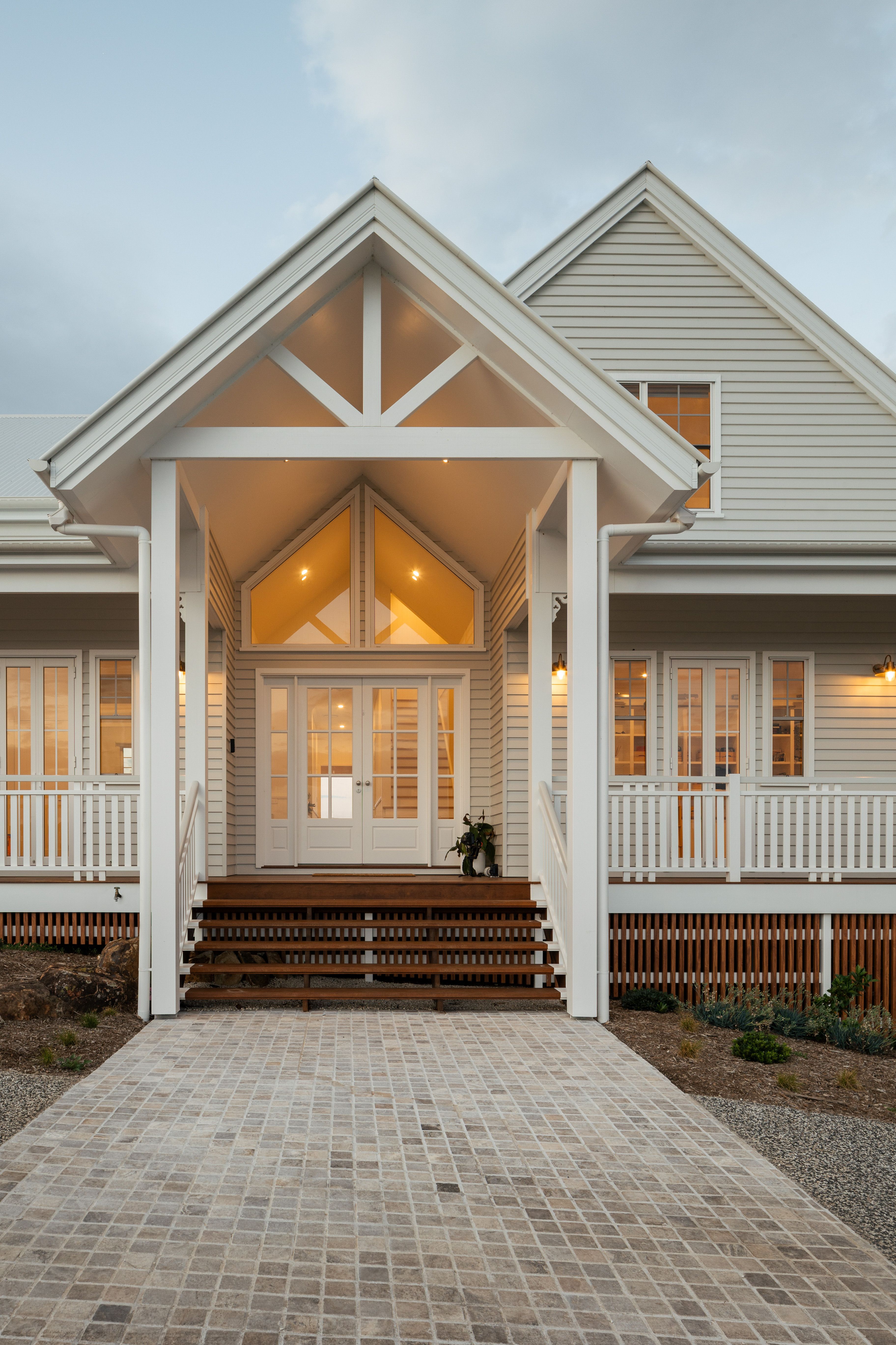 Illalangi-winning-home